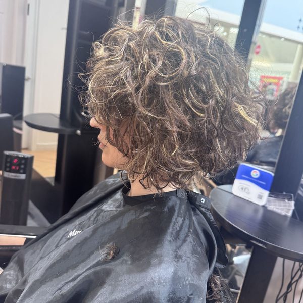 Bronde curls with soft lift